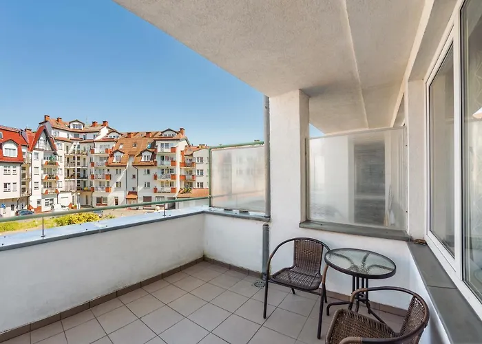 Port Ii, Sun & Snow *